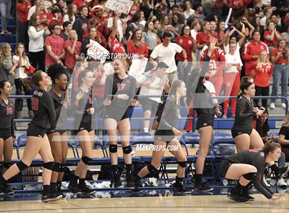 Thumbnail 1 in Mater Dei vs. Marymount (CIF-SS D1 Final) photogallery.