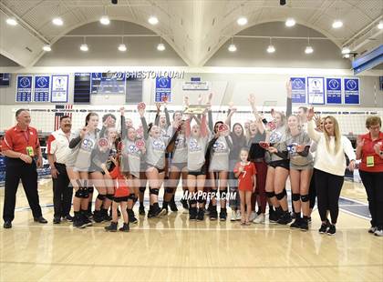 Thumbnail 1 in Mater Dei vs. Marymount (CIF-SS D1 Final) photogallery.