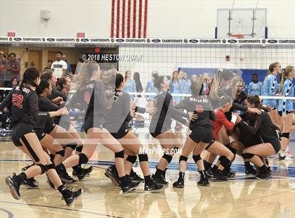 Thumbnail 2 in Mater Dei vs. Marymount (CIF-SS D1 Final) photogallery.