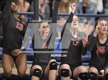 Thumbnail 1 in Mater Dei vs. Marymount (CIF-SS D1 Final) photogallery.