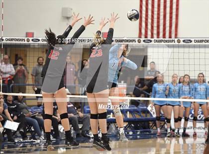 Thumbnail 2 in Mater Dei vs. Marymount (CIF-SS D1 Final) photogallery.