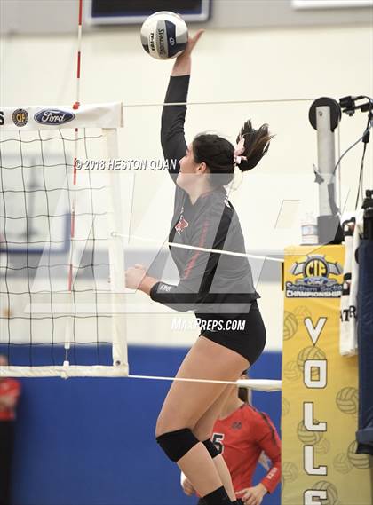 Thumbnail 2 in Mater Dei vs. Marymount (CIF-SS D1 Final) photogallery.