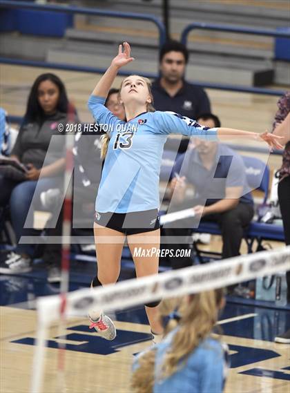 Thumbnail 2 in Mater Dei vs. Marymount (CIF-SS D1 Final) photogallery.