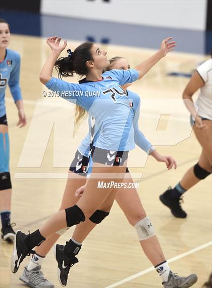 Thumbnail 1 in Mater Dei vs. Marymount (CIF-SS D1 Final) photogallery.