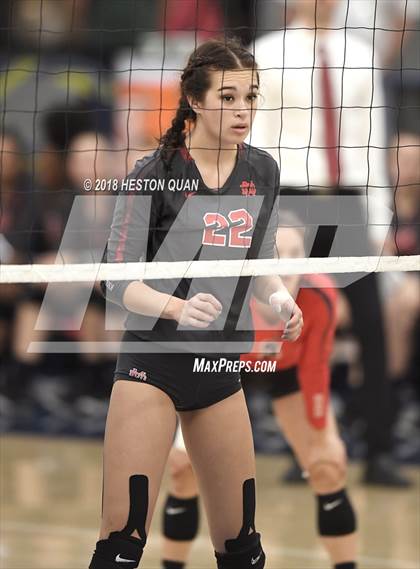 Thumbnail 3 in Mater Dei vs. Marymount (CIF-SS D1 Final) photogallery.
