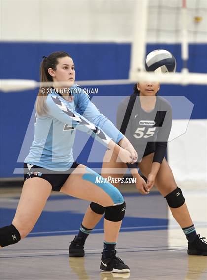 Thumbnail 3 in Mater Dei vs. Marymount (CIF-SS D1 Final) photogallery.