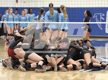 Thumbnail 1 in Mater Dei vs. Marymount (CIF-SS D1 Final) photogallery.