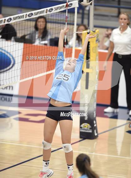Thumbnail 3 in Mater Dei vs. Marymount (CIF-SS D1 Final) photogallery.