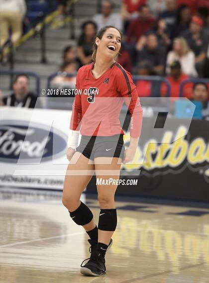 Thumbnail 3 in Mater Dei vs. Marymount (CIF-SS D1 Final) photogallery.