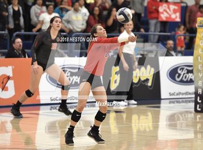 Thumbnail 3 in Mater Dei vs. Marymount (CIF-SS D1 Final) photogallery.