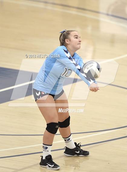 Thumbnail 2 in Mater Dei vs. Marymount (CIF-SS D1 Final) photogallery.