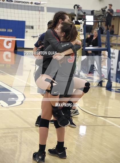 Thumbnail 1 in Mater Dei vs. Marymount (CIF-SS D1 Final) photogallery.
