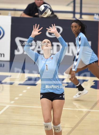 Thumbnail 3 in Mater Dei vs. Marymount (CIF-SS D1 Final) photogallery.