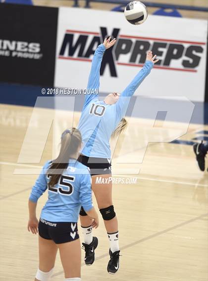 Thumbnail 1 in Mater Dei vs. Marymount (CIF-SS D1 Final) photogallery.