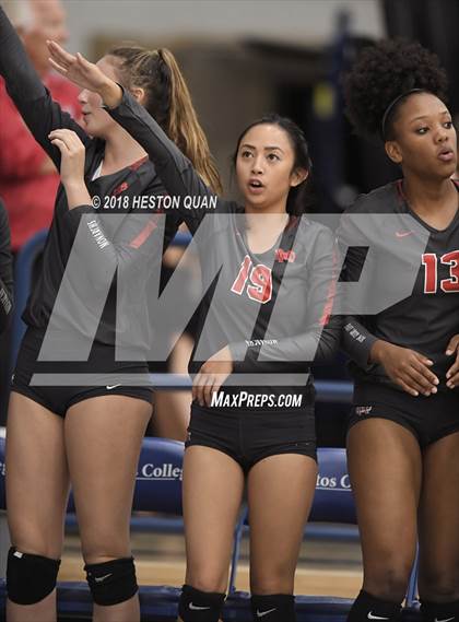 Thumbnail 3 in Mater Dei vs. Marymount (CIF-SS D1 Final) photogallery.