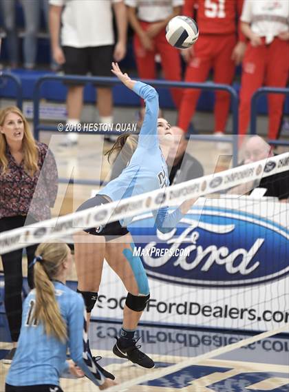 Thumbnail 3 in Mater Dei vs. Marymount (CIF-SS D1 Final) photogallery.