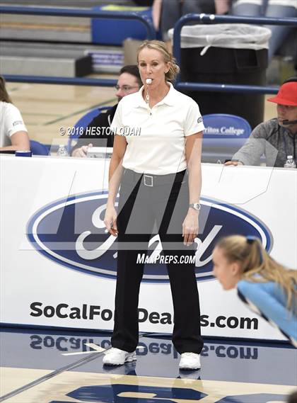 Thumbnail 1 in Mater Dei vs. Marymount (CIF-SS D1 Final) photogallery.