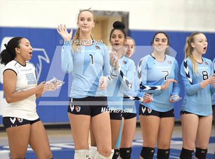 Thumbnail 2 in Mater Dei vs. Marymount (CIF-SS D1 Final) photogallery.