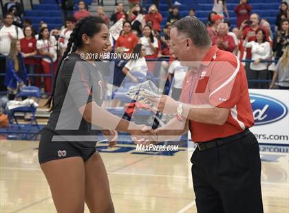 Thumbnail 2 in Mater Dei vs. Marymount (CIF-SS D1 Final) photogallery.