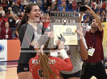 Thumbnail 3 in Mater Dei vs. Marymount (CIF-SS D1 Final) photogallery.