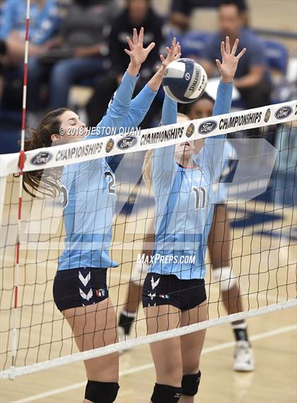 Thumbnail 3 in Mater Dei vs. Marymount (CIF-SS D1 Final) photogallery.
