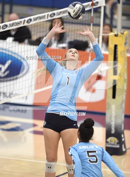 Thumbnail 1 in Mater Dei vs. Marymount (CIF-SS D1 Final) photogallery.