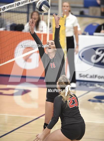 Thumbnail 3 in Mater Dei vs. Marymount (CIF-SS D1 Final) photogallery.