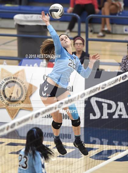 Thumbnail 1 in Mater Dei vs. Marymount (CIF-SS D1 Final) photogallery.
