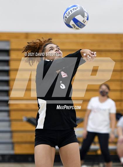 Thumbnail 2 in Antelope @ Inderkum photogallery.