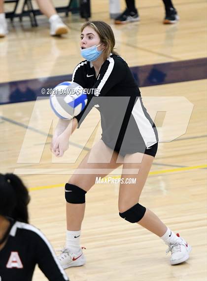 Thumbnail 1 in Antelope @ Inderkum photogallery.