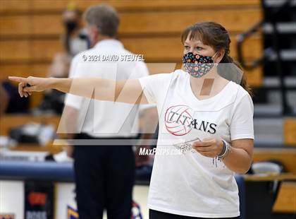 Thumbnail 1 in Antelope @ Inderkum photogallery.