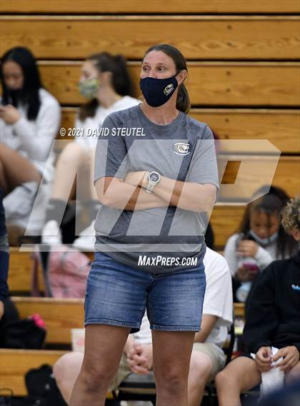 Thumbnail 3 in Antelope @ Inderkum photogallery.