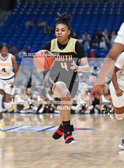 Thumbnail 3 in Summer Creek vs South Grand Prairie (UIL 6A State Semifinal) photogallery.