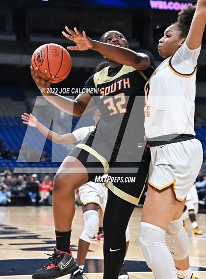 Thumbnail 3 in Summer Creek vs South Grand Prairie (UIL 6A State Semifinal) photogallery.