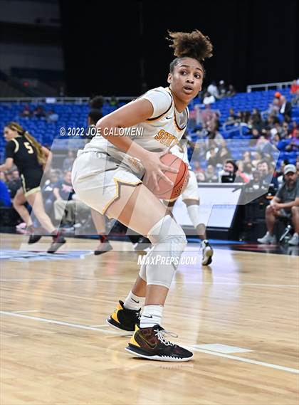 Thumbnail 3 in Summer Creek vs South Grand Prairie (UIL 6A State Semifinal) photogallery.