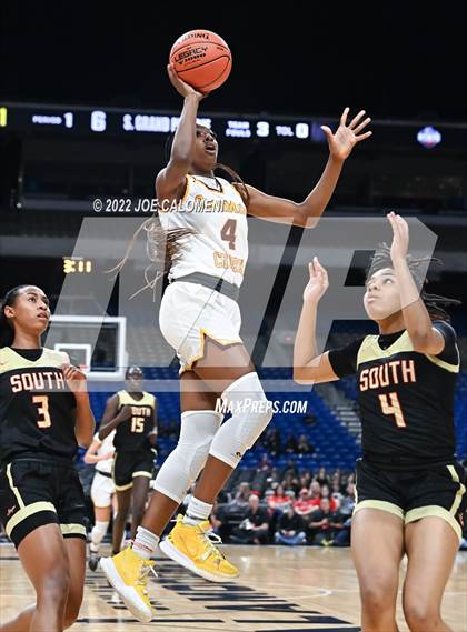 Thumbnail 3 in Summer Creek vs South Grand Prairie (UIL 6A State Semifinal) photogallery.