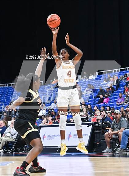 Thumbnail 3 in Summer Creek vs South Grand Prairie (UIL 6A State Semifinal) photogallery.