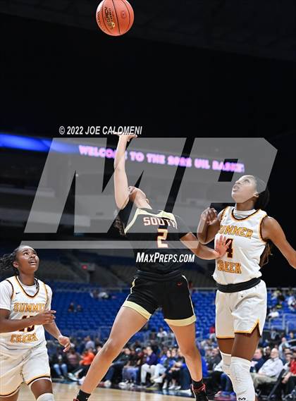 Thumbnail 3 in Summer Creek vs South Grand Prairie (UIL 6A State Semifinal) photogallery.