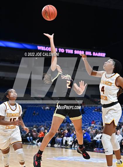 Thumbnail 2 in Summer Creek vs South Grand Prairie (UIL 6A State Semifinal) photogallery.