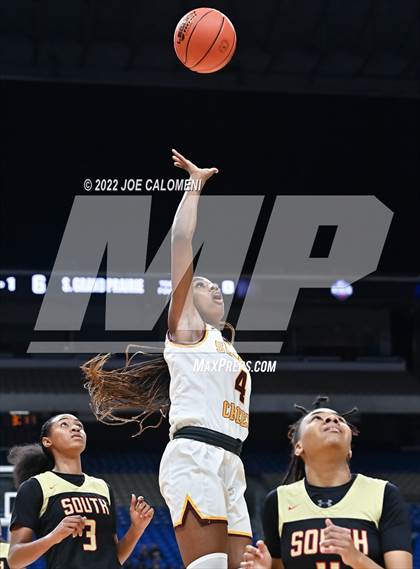 Thumbnail 3 in Summer Creek vs South Grand Prairie (UIL 6A State Semifinal) photogallery.