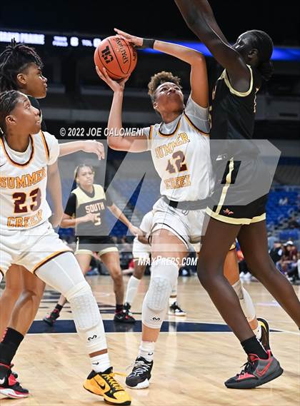 Thumbnail 3 in Summer Creek vs South Grand Prairie (UIL 6A State Semifinal) photogallery.