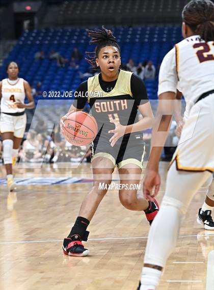 Thumbnail 1 in Summer Creek vs South Grand Prairie (UIL 6A State Semifinal) photogallery.