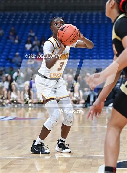 Thumbnail 2 in Summer Creek vs South Grand Prairie (UIL 6A State Semifinal) photogallery.