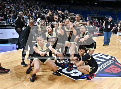 Thumbnail 2 in Summer Creek vs South Grand Prairie (UIL 6A State Semifinal) photogallery.