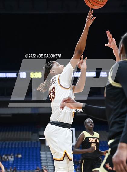 Thumbnail 2 in Summer Creek vs South Grand Prairie (UIL 6A State Semifinal) photogallery.