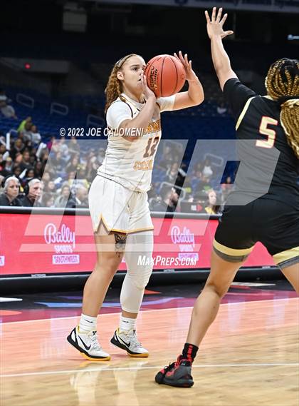 Thumbnail 2 in Summer Creek vs South Grand Prairie (UIL 6A State Semifinal) photogallery.