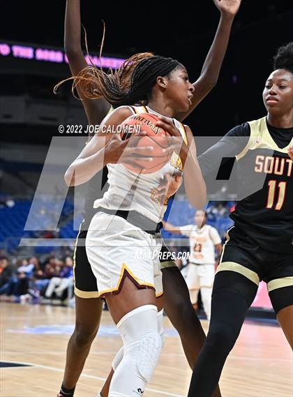 Thumbnail 3 in Summer Creek vs South Grand Prairie (UIL 6A State Semifinal) photogallery.