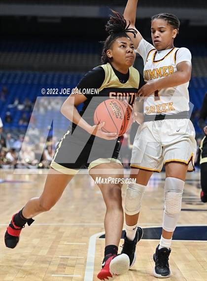 Thumbnail 3 in Summer Creek vs South Grand Prairie (UIL 6A State Semifinal) photogallery.
