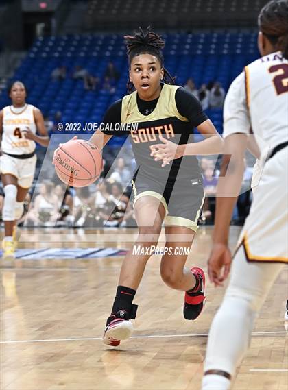 Thumbnail 3 in Summer Creek vs South Grand Prairie (UIL 6A State Semifinal) photogallery.