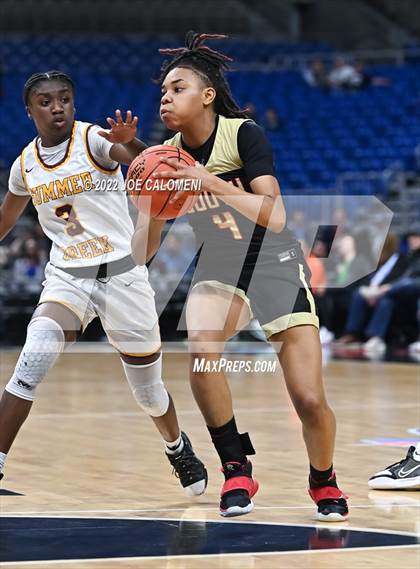 Thumbnail 2 in Summer Creek vs South Grand Prairie (UIL 6A State Semifinal) photogallery.